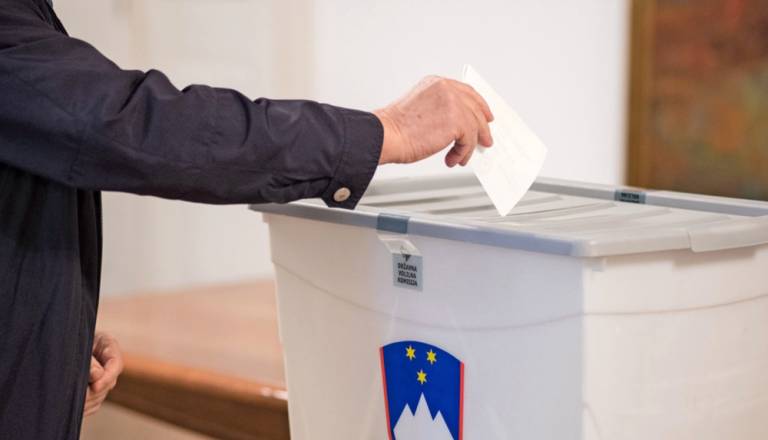 Kdo se bo na volitvah potegoval za glasove Gorenjcev? Nekdanji ministri, župani in biolog 