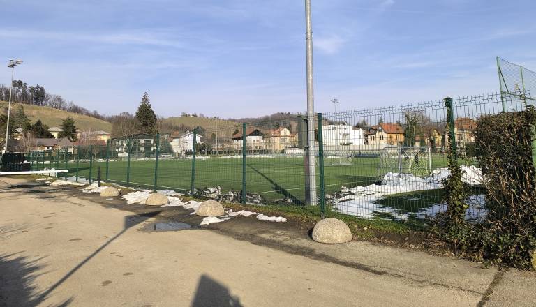 Zelena luč za prenovo nogometnega igrišča Partizan na Ljudskem vrtu, za projekt več kot milijon evrov