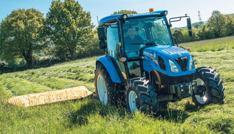 Vrhunska moč in vzdržljivost: zakaj originalni rezervni deli za vašo mehanizacijo