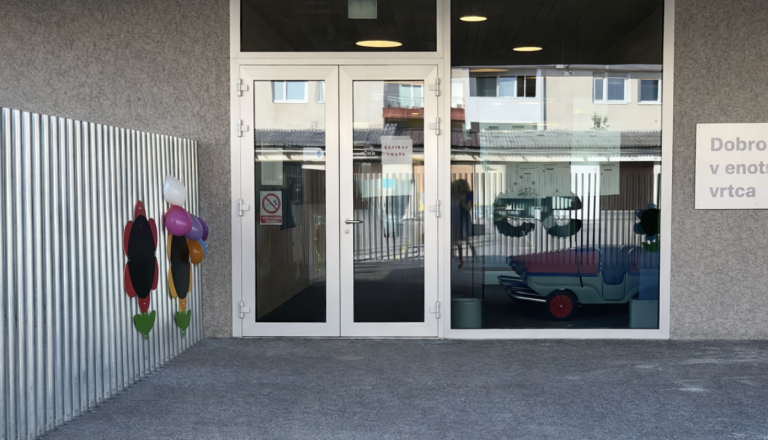 Vrtec Kočevje potrdil dogajanje, pomočnica vzgojiteljice je ravnala neprimerno