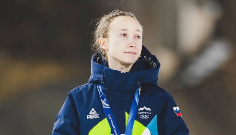 Po Domnu tudi Nika Prevc skočila do nove zmage