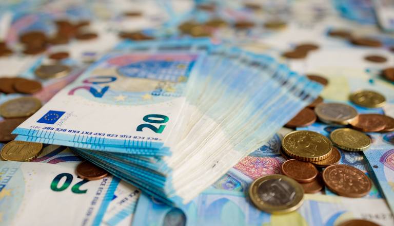 Ponarejeni bankovci na več lokacijah