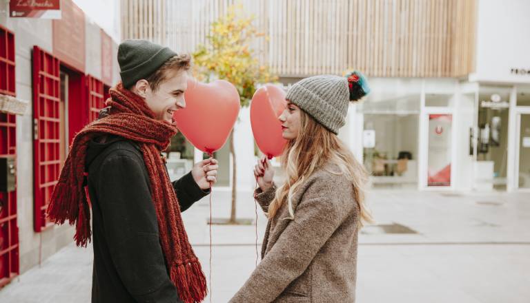 Veliki mesečni horoskop za februar 2026: Nova poglavja, pomembne odločitve in karmični premiki bodo zaznamovala ta znamenja