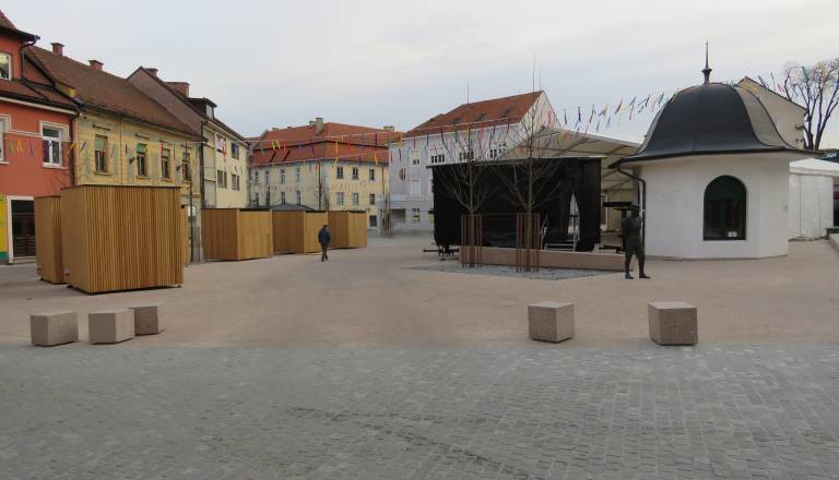 Najem stojnic: Izbrali bodo deset sejmarjev za Kurentovo tržnico na 66. Kurentovanju