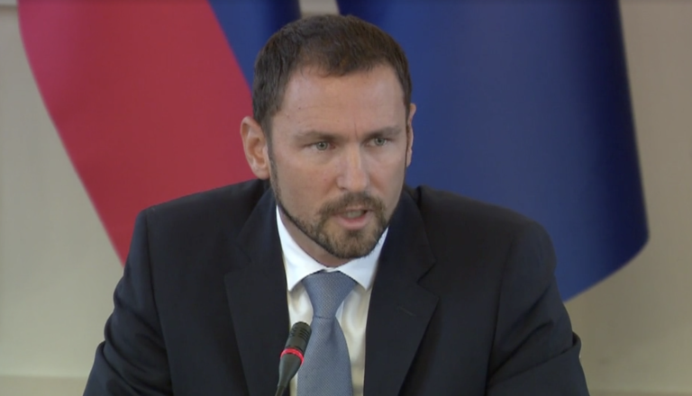 Banka Slovenije po letu dni dobila guvernerja, to je ...