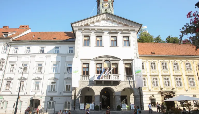Mestni svet potegnil jasno črto: Ljubljana proti poveličevanju nacizma