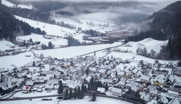 VIDEO: Pozor na Gorenjskem, saj bo tam danes snežna meja precej nižja kot drugod po državi