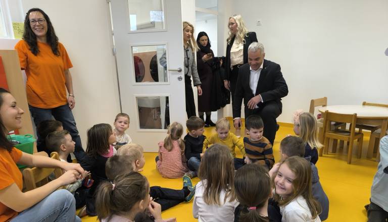 FOTO in VIDEO: Konec prenove, ki se je načrtovala leta: Mariborski otroci stopili v sodobne igralnice