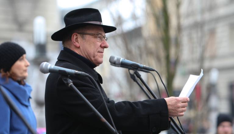 40 let recitala Prešernove poezije na Prešernovem trgu in brezplačni kulturni dogodki, kaj boste izbrali?