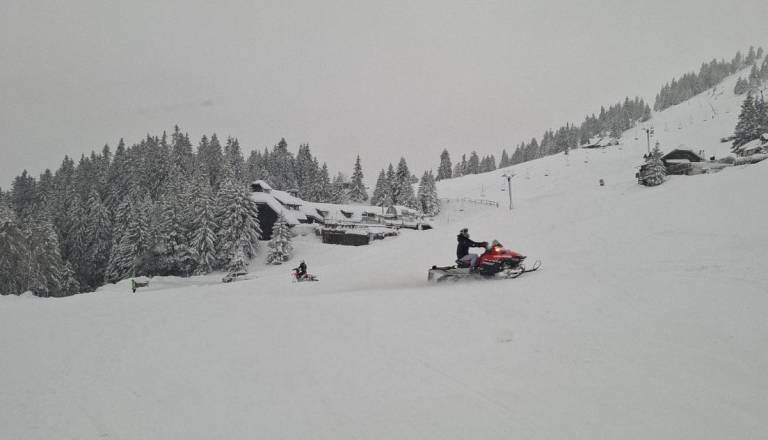 FOTO: Jih prepoznate? Na Krvavcu povzročili kaos, proge morali zapreti