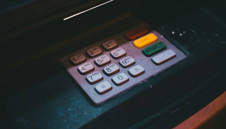 Ponoči eksplodiral bankomat, škode za več tisoč evrov