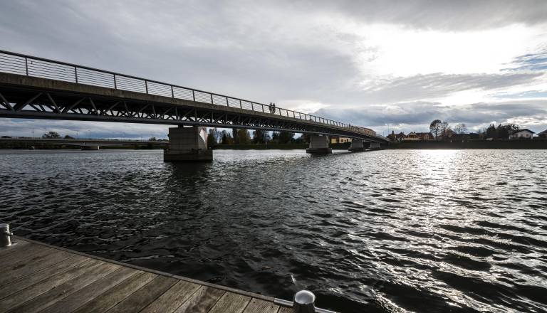 Zaposlitvene priložnosti na Ptuju ta hip so v turizmu, vinarstvu, tudi špediciji