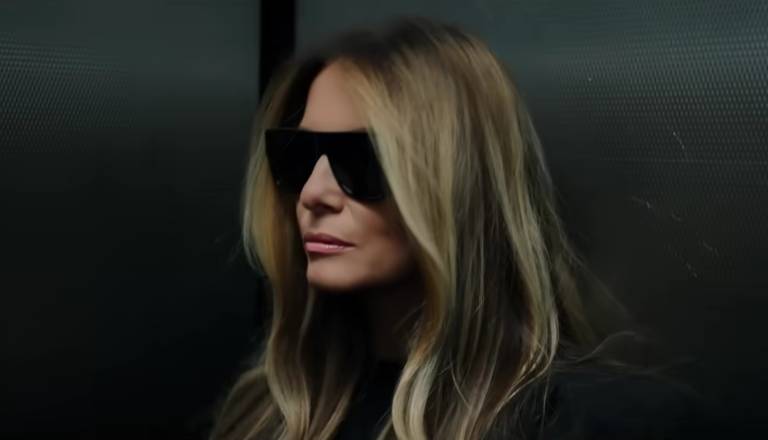 Resnica o »uspehu« Melanie: Vojake silili k ogledu dokumentarnega filma?