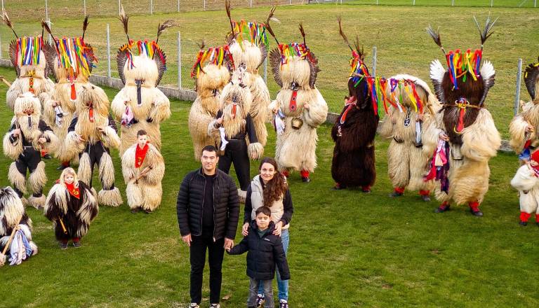 Kurenti letos ne preganjajo le zime, kličejo tudi upanje za Tea
