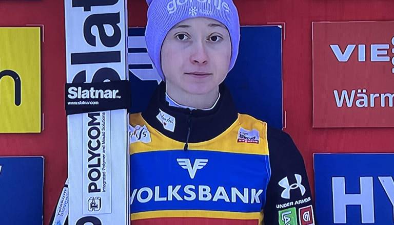 Nika Prevc z desetega mesta skočila na tretje