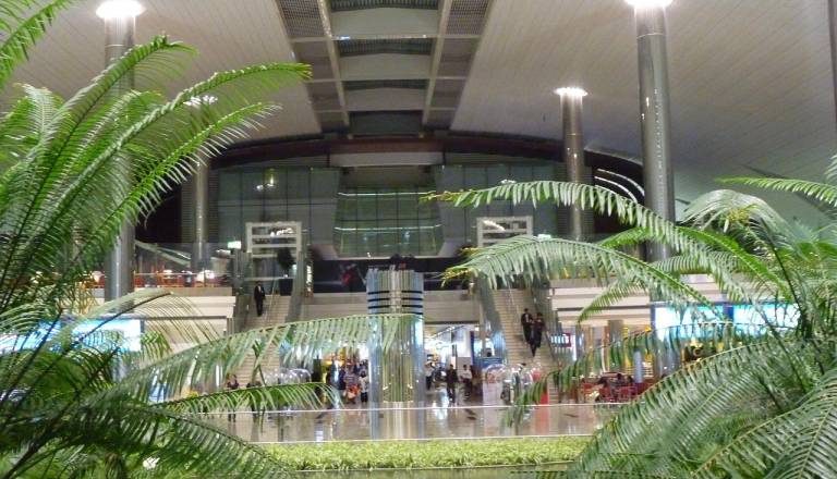 Ob zaprtju zračnega prostora v Dubaju obtičali tudi Slovenci, toliko jih čaka na vrnitev domov