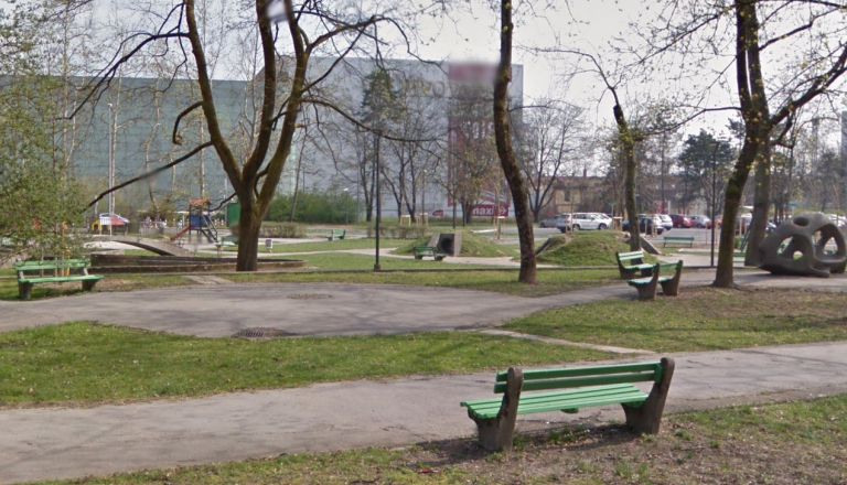 Roparska tatvina na območju Tivolija, štirje zamaskiranci pretepli oškodovanca