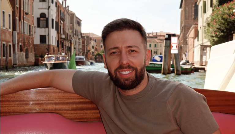 Instagram zbrisal profil Nepridiprava