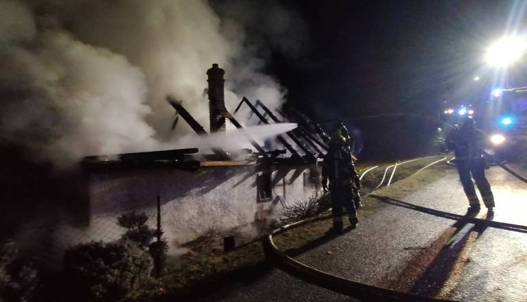 Sredi noči zagorela hiša v Vintarovcih, Srečko v požaru izgubil vse