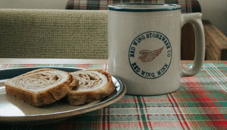 Prihaja nov način označevanja slovenskih živil, na njih bo odslej slovenska zastavica