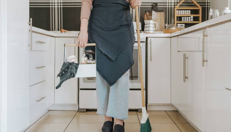 Ste tudi vi pozabili na to? Teh pet stvari doma večina ljudi nikoli ne očisti