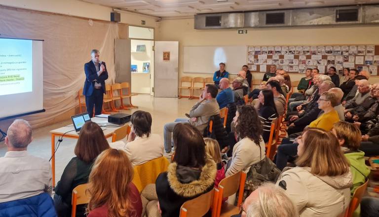 Kolesarska pot iz Stopič v Novo mesto predstavljena javnosti. Župan predstavil naslednje korake projekta