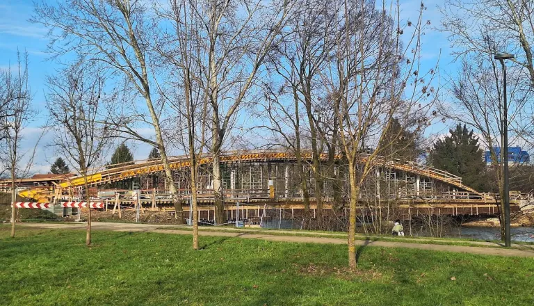 »Ali to res potrebujemo?« Dvonivojski most čez Ljubljanico že dviga obrvi med prebivalci