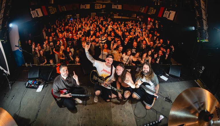 FOTO in VIDEO: Po desetih letih spet na odru, Hamer na Štuku predstavil prvenec Shamar