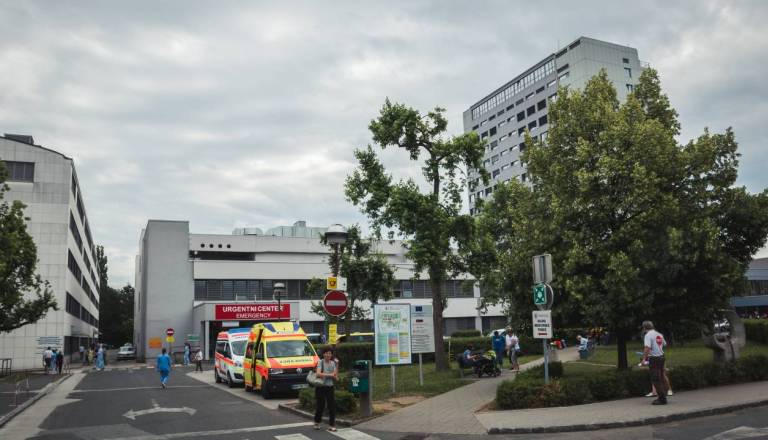 24 bolnišnic je leto 2025 zaključilo s presežkom, tri z izgubo. Kakšno je stanje v Mariboru?