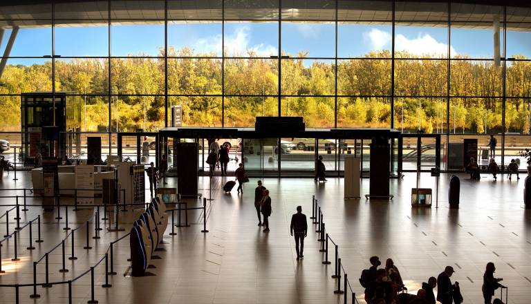 Pet milijonov potnikov kot mejnik za širitev tega letališča