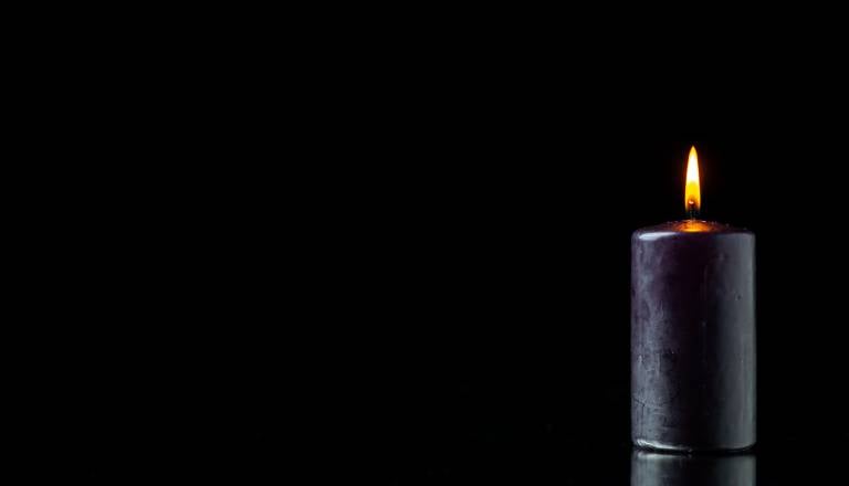 Poslovil se je glasbenik, ki je desetletja soustvarjal eno največjih metal skupin