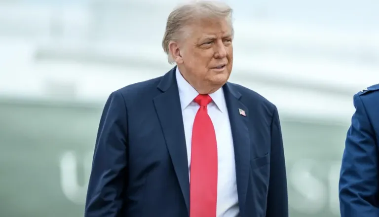 Trump članom kabineta podaril čevlje. Katero znamko je izbral?