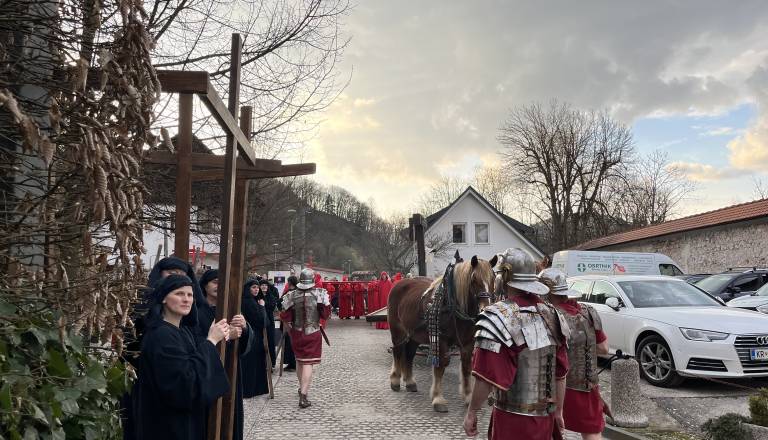 FOTO: Škofja Loka pripravljena na Škofjeloški pasijon