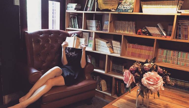 Nedelja brez miru? Tem znamenjem se vrača preteklost