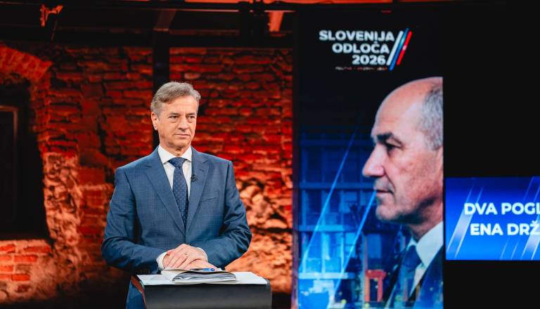 FOTO: Golob Janši: »Žal je to največji škandal, kar smo mu bili priča kadarkoli od osamosvojitve«