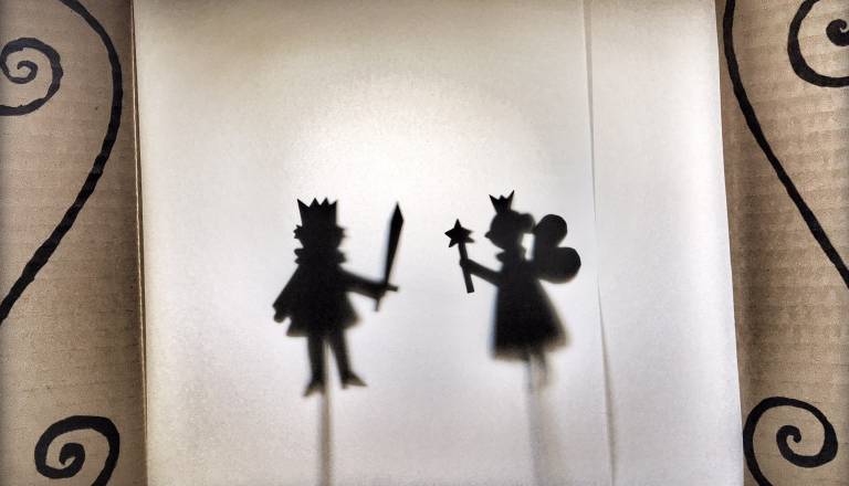 Na Ptujskem gradu pripravljajo delavnico senčnih lutk za družine