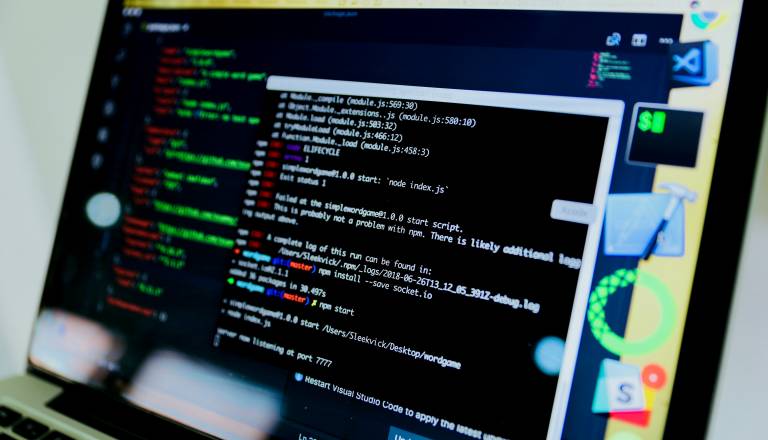 Velik vdor pri Telekomu Srbija, razkriti osebni podatki uporabnikov