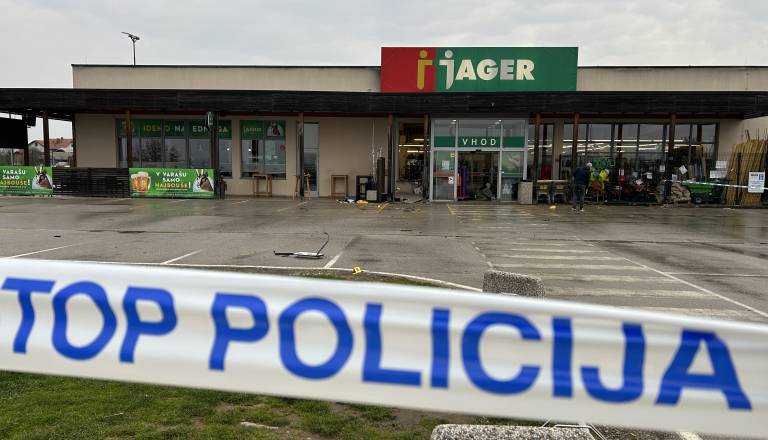 FOTO in VIDEO: Eksplozija v Turnišču, neznanci razstrelili bankomat