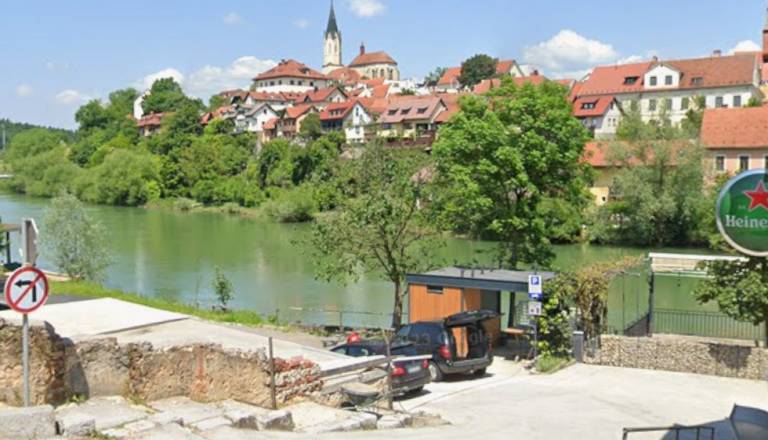 Oddaja se novomeški lokal na eni najbolj prepoznavnih lokacij dolenjske. Ob najemu tudi visoki pogoji