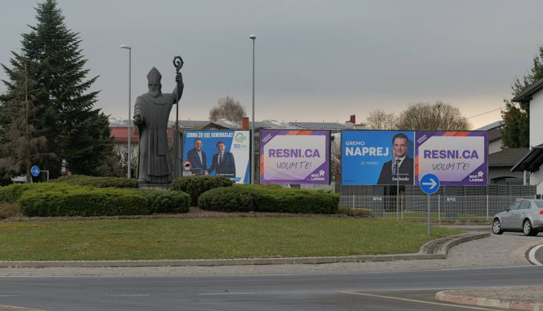 Katera stranka ne podpira prednostne obravnave infrastrukturnih projektov v vzhodni Sloveniji?