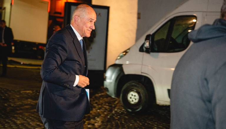 Afera s posnetki se nadaljuje, oglasil se je Janez Janša