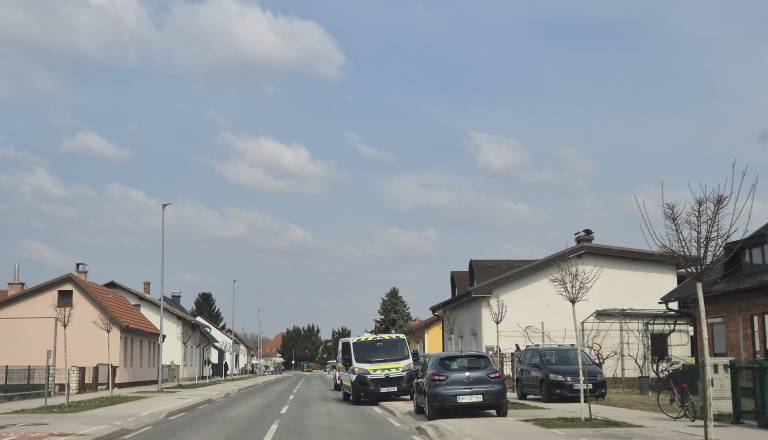 FOTO: Velika intervencija v Murski Soboti, eno osebo odpeljali reševalci