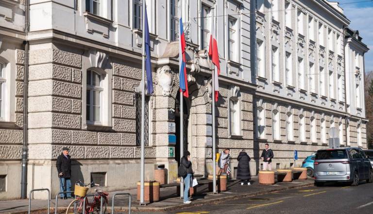 Arsenovič nagovoril zaposlene na mariborski občini: Prosim vas, da sodelujete 