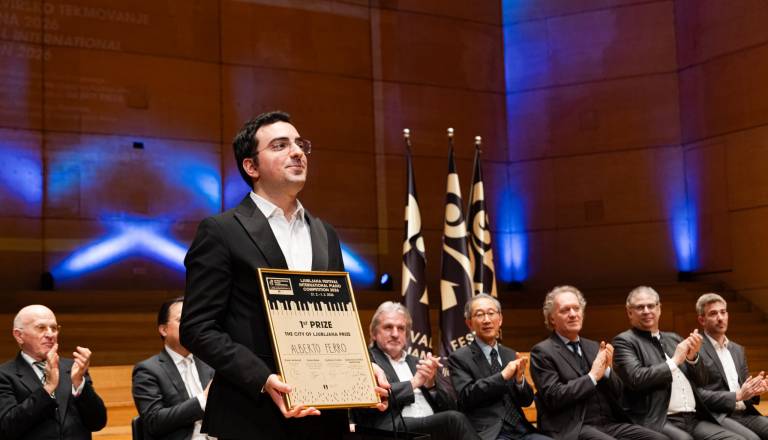 VIDEO: Mladi italijanski pianist, ki je osvojil 50 tisoč evrov in krono Festivala Ljubljana 2026