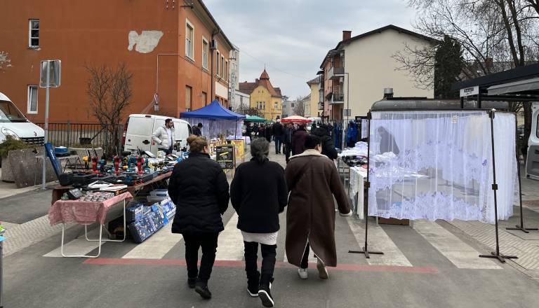 FOTO in VIDEO: Prvi marčevski ponedeljek pribavil obiskovalce v središče mesta