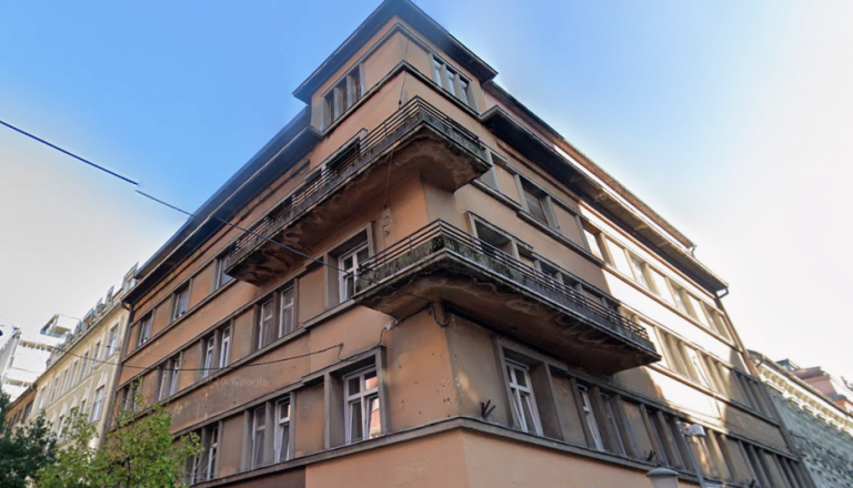 Fasada pod spomeniškim varstvom v obnovo, tako strogi so pogoji