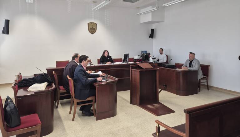 Hoblaj vendarle pričal na sodišču, milijonska tožba zoper Dom starejših Rakičan končana