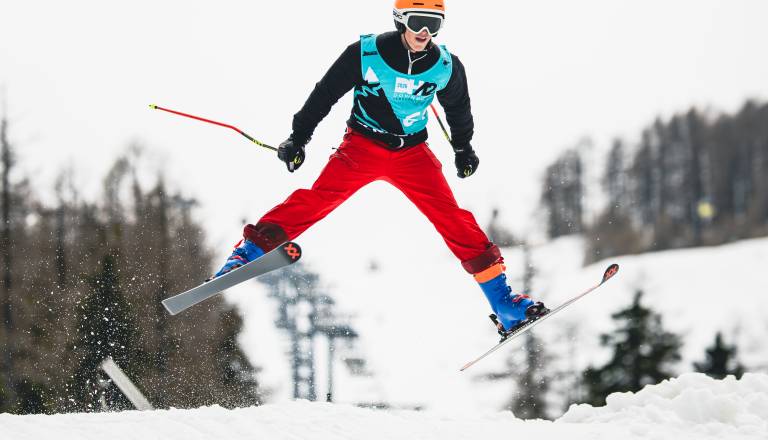 Peklenska preizkušnja na Peci, Downhilka razkrila najmočnejše na snegu
