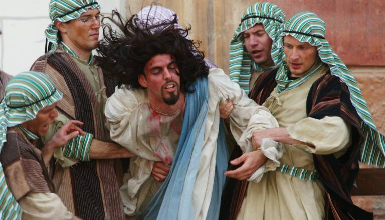 Zakaj v Škofjo Loko jutri prihajajo Nataša Pirc Musar, Asta Vrečko in Marko Lotrič?