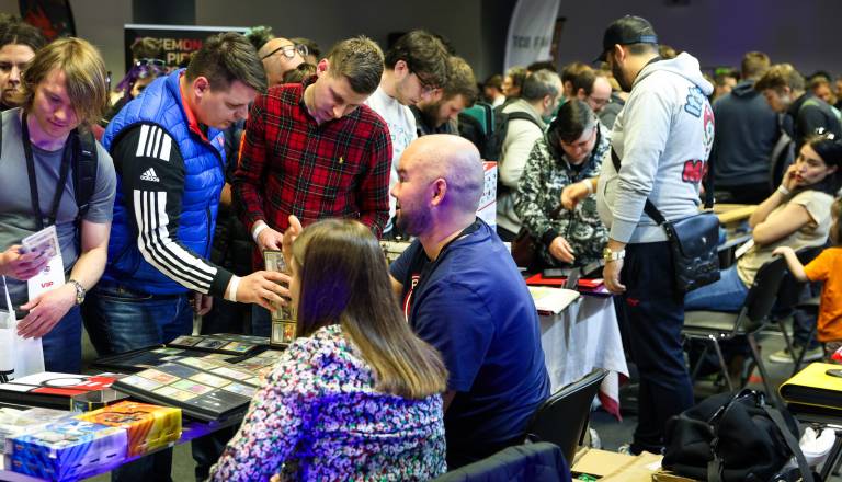 FOTO in VIDEO: Ljubljana gostila prvi Slovenia Card Show, navdušenje nad zbirateljskimi kartami preseglo pričakovanja